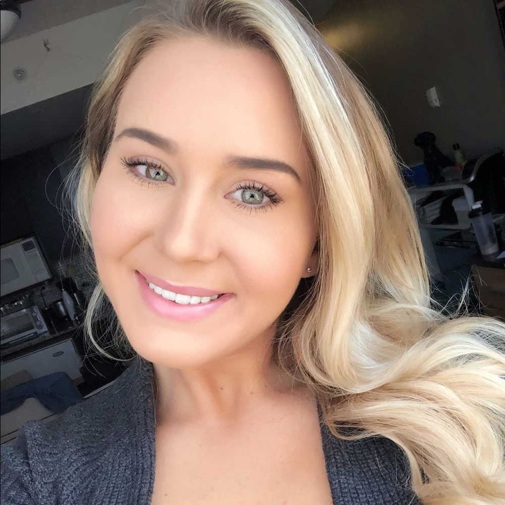 Meet your Posher, Kaitlyn